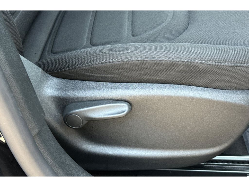 2022 Jeep Renegade Latitude photo 21