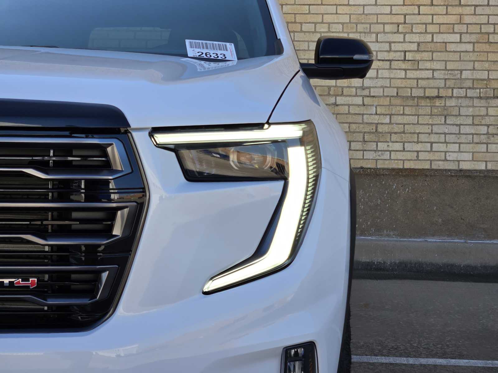 2026 Gmc Acadia AT4 photo 5