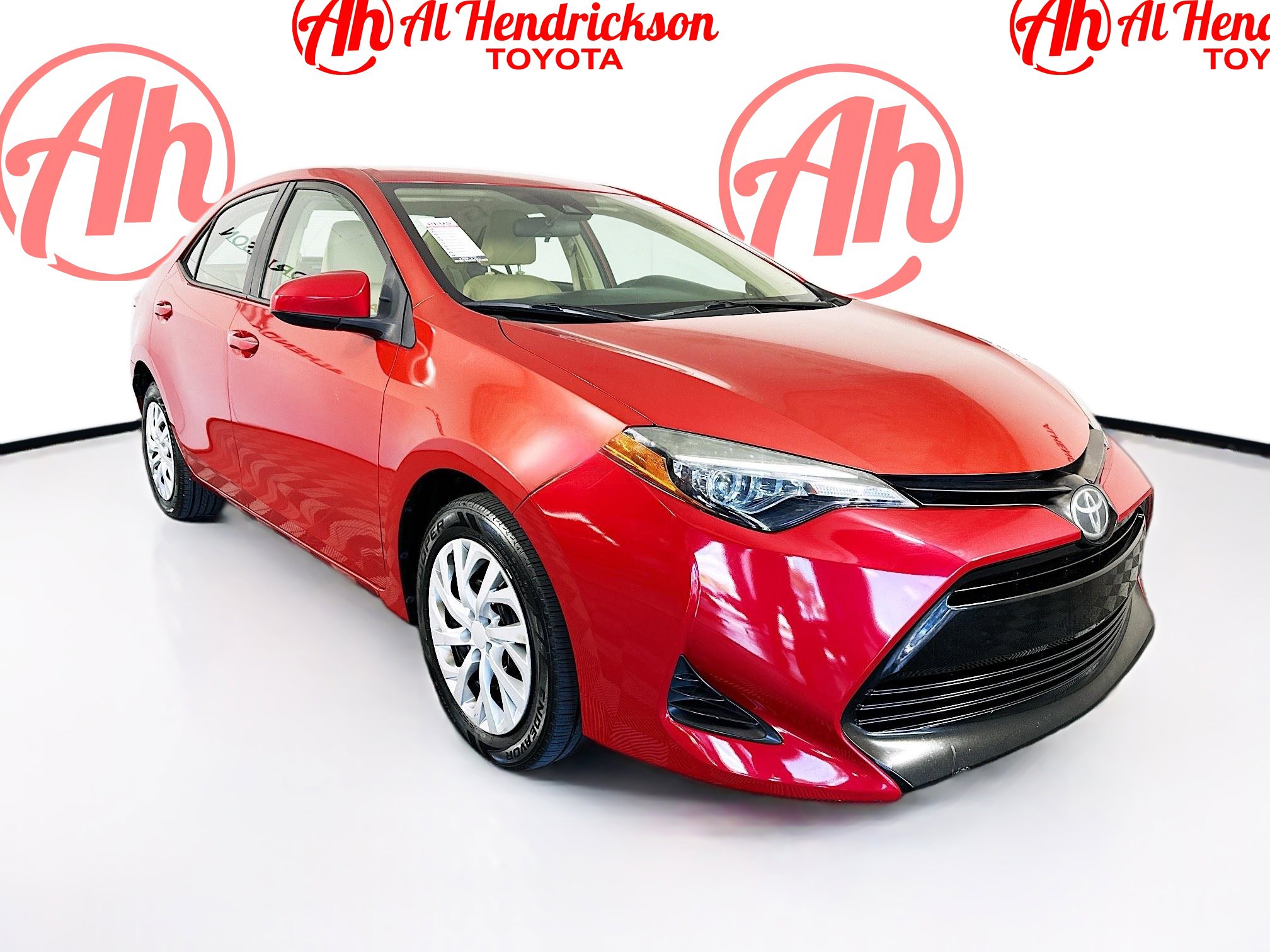 2019 Toyota Corolla LE's photo