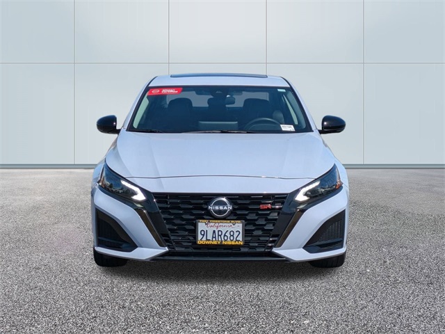 2023 Nissan Altima SR photo 3