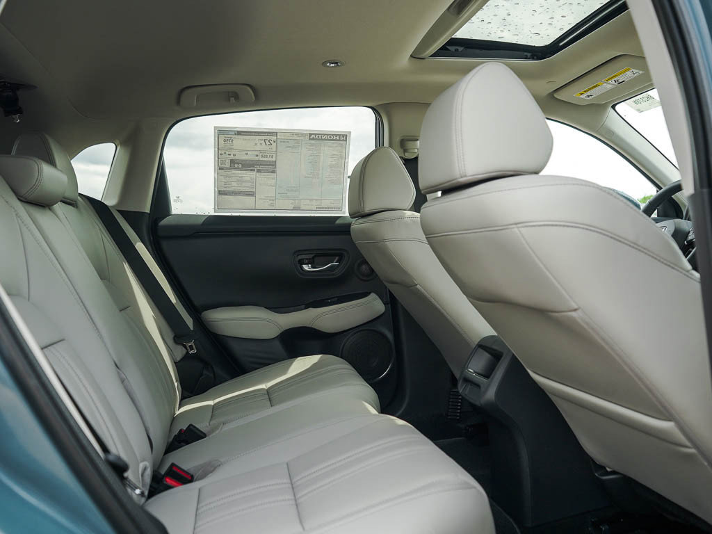 2026 Honda HR-V EX-L photo 7