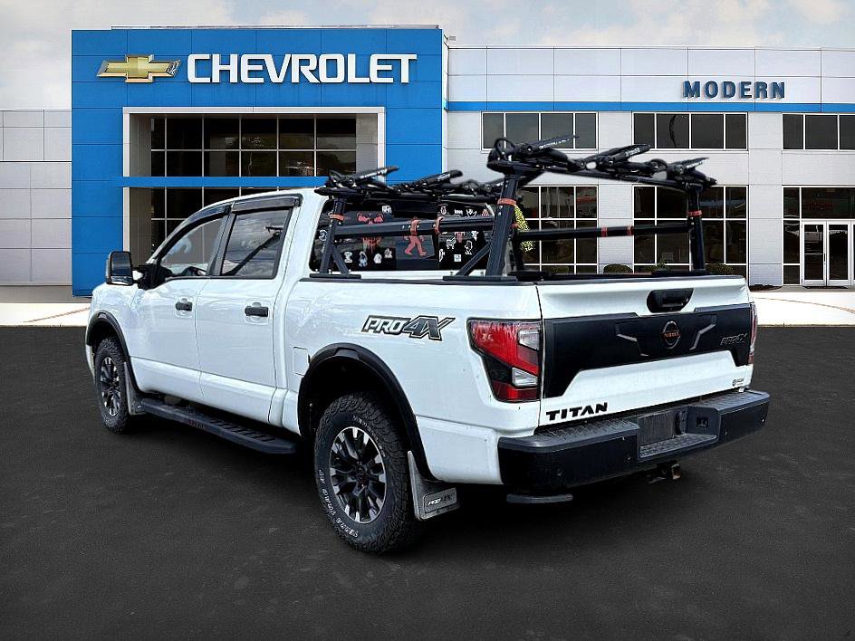2021 Nissan Titan PRO-4X photo 3
