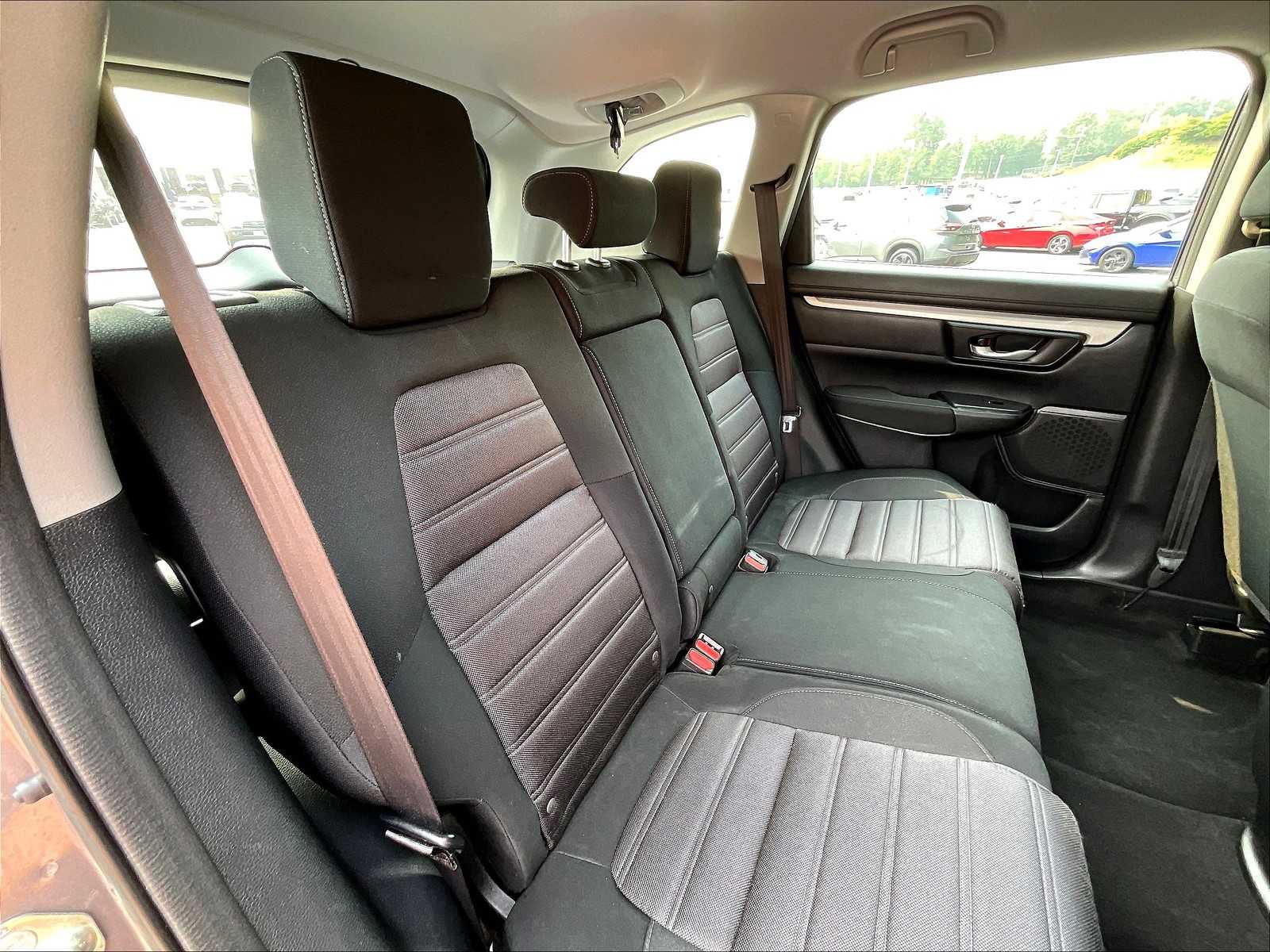2018 Honda CR-V LX photo 16