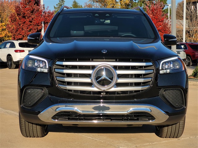 2025 Mercedes Benz GLS 450 4MATIC photo 2