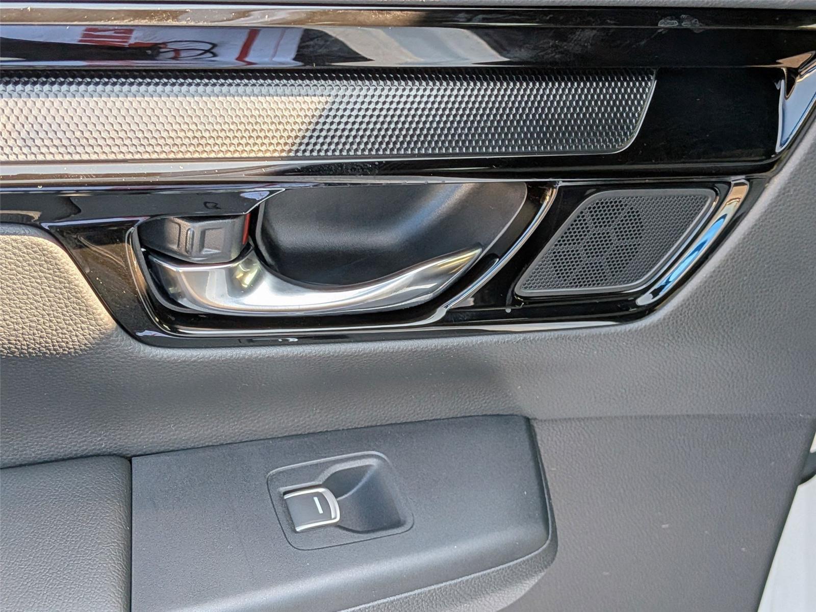2025 Honda CR-V Hybrid Sport Touring photo 26