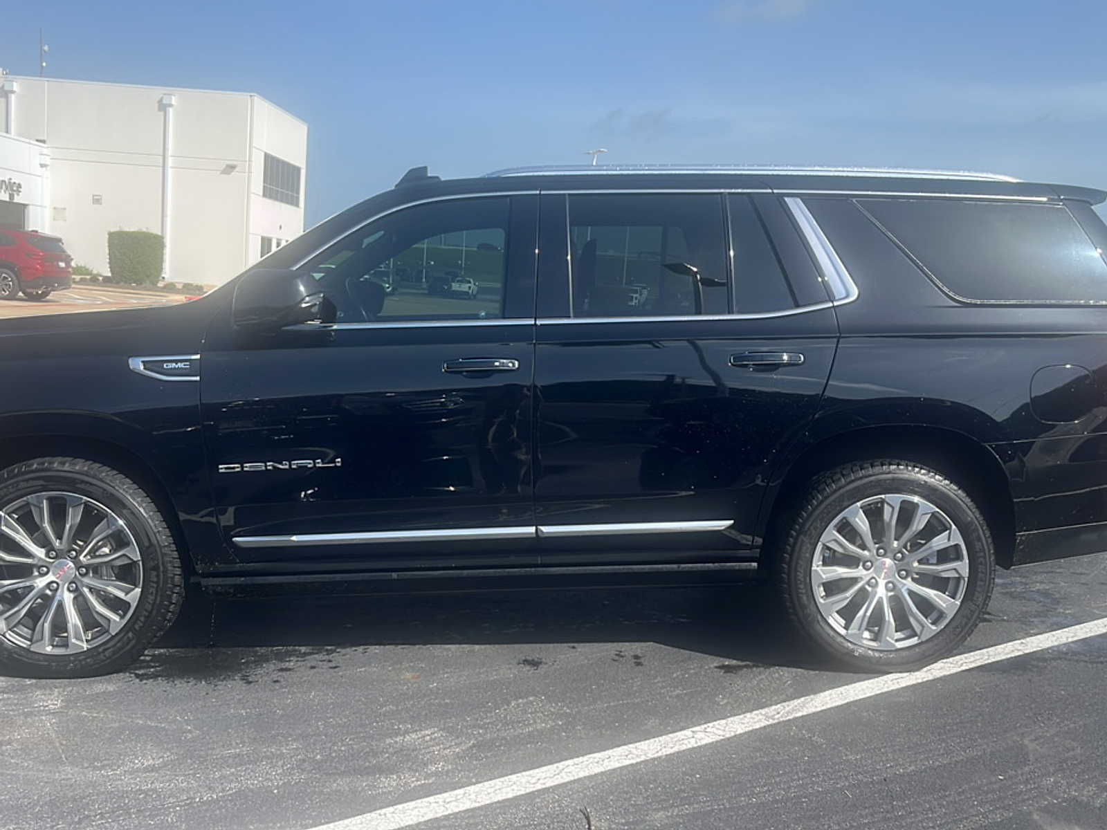 2021 Gmc Yukon Denali photo 4