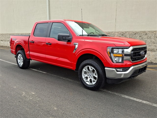 2023 Ford F-150 XLT photo 2