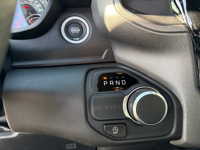 New 2025 Bright White Clear-Coat Exterior Paint RAM Tradesman image 15