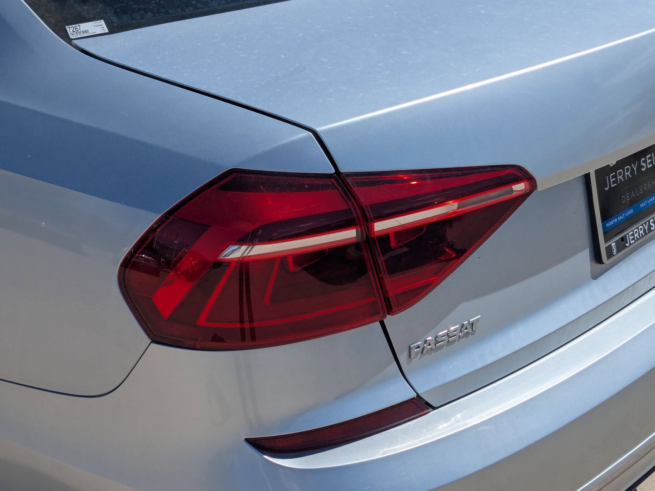 2018 Volkswagen Passat 2.0T S photo 11