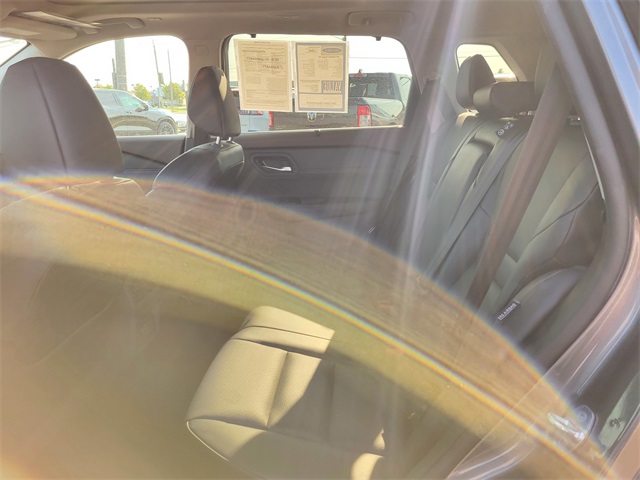 2022 Nissan Rogue SV photo 12