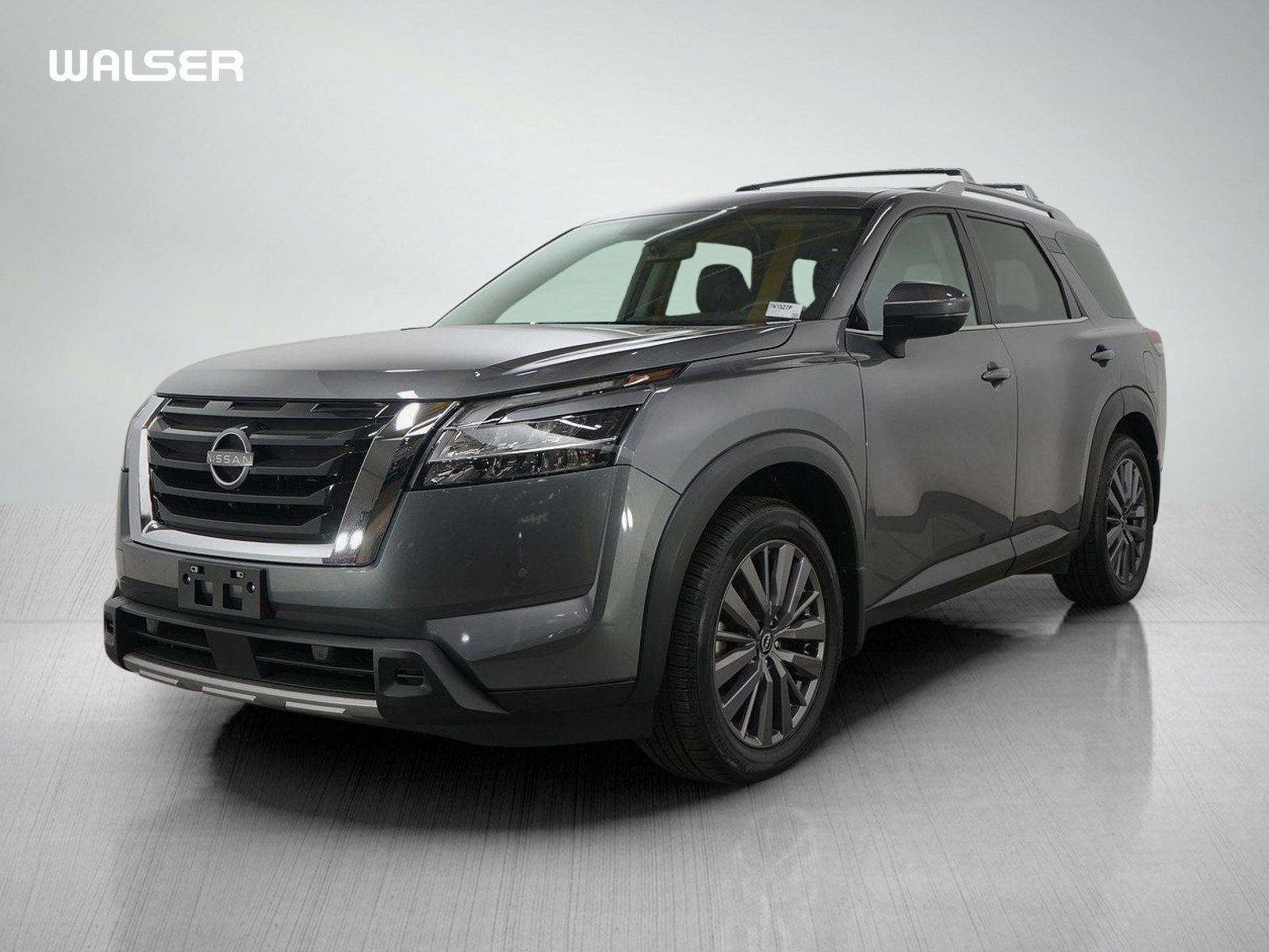 2023 Nissan Pathfinder SL's photo