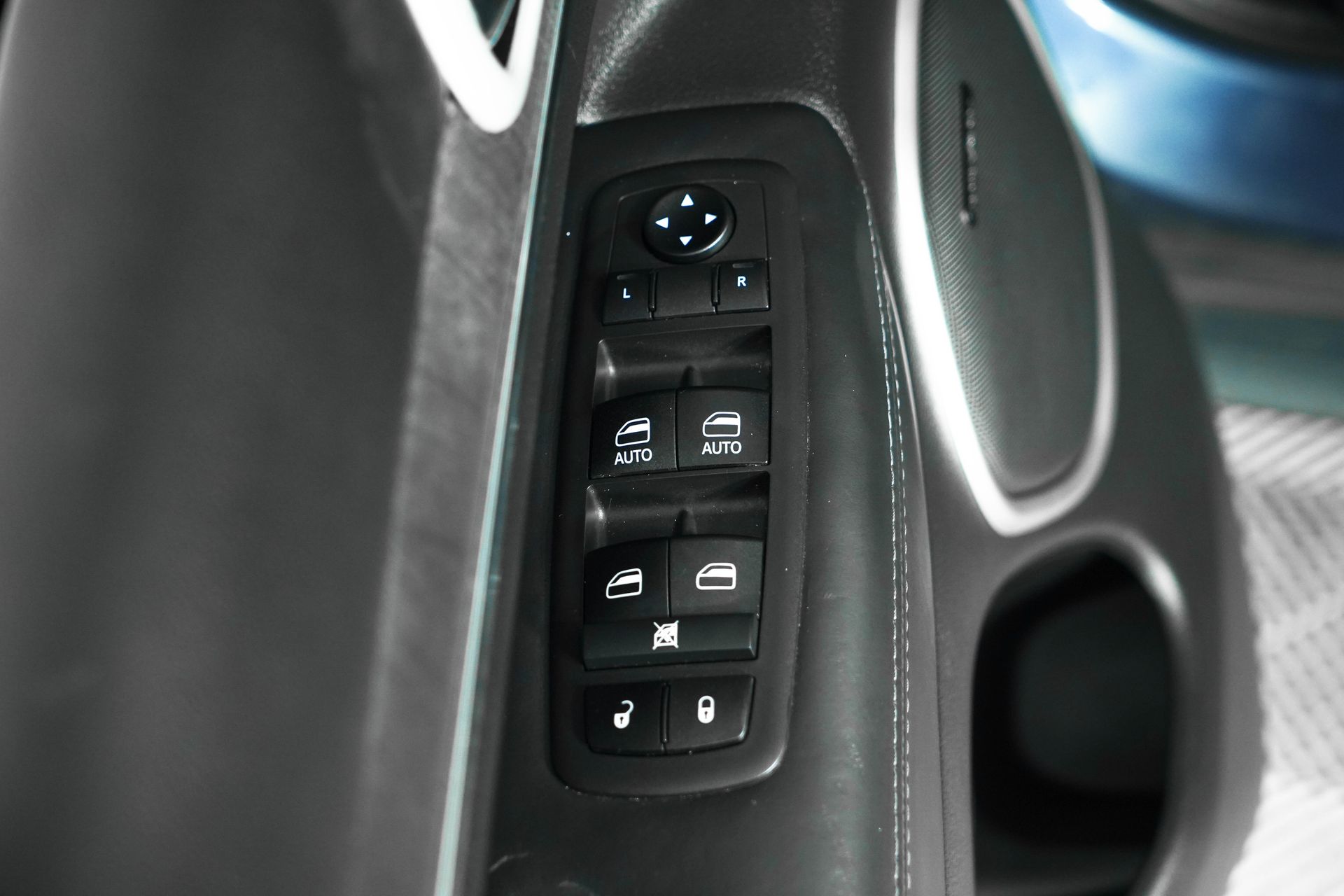 2021 Jeep Grand Cherokee SRT8 photo 14
