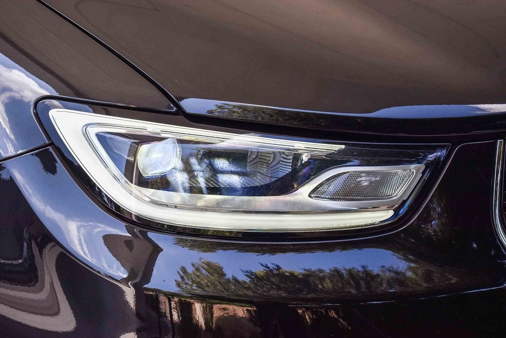 2023 Chrysler Pacifica Hybrid Touring L photo 8