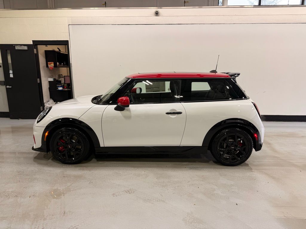 2026 Mini Cooper Hardtop John Cooper Works photo 2