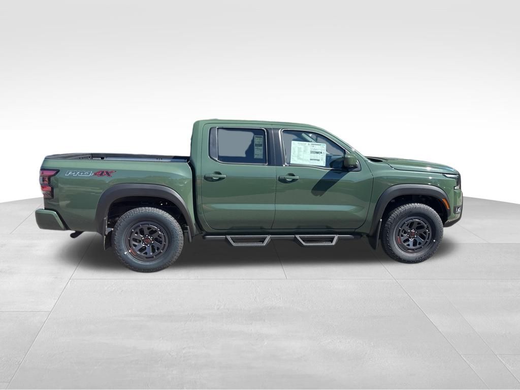 2026 Nissan Frontier Crew Cab PRO-4X photo 2