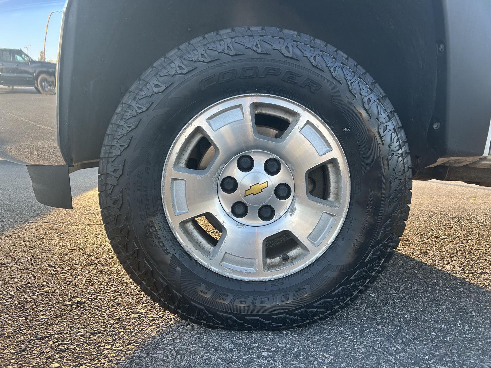 2012 Chevrolet Silverado 1500 LT photo 9