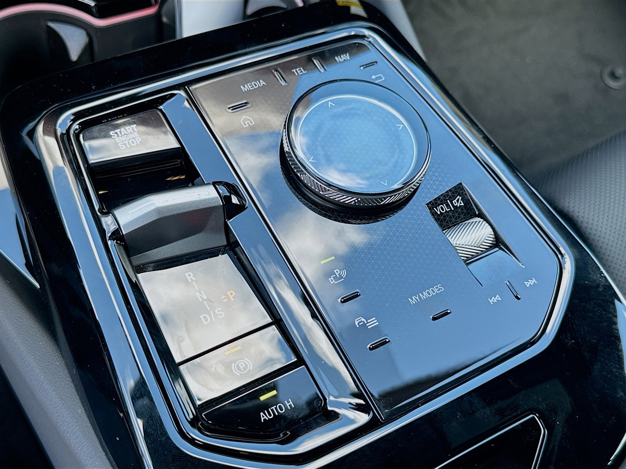 2026 Bmw 530i photo 13