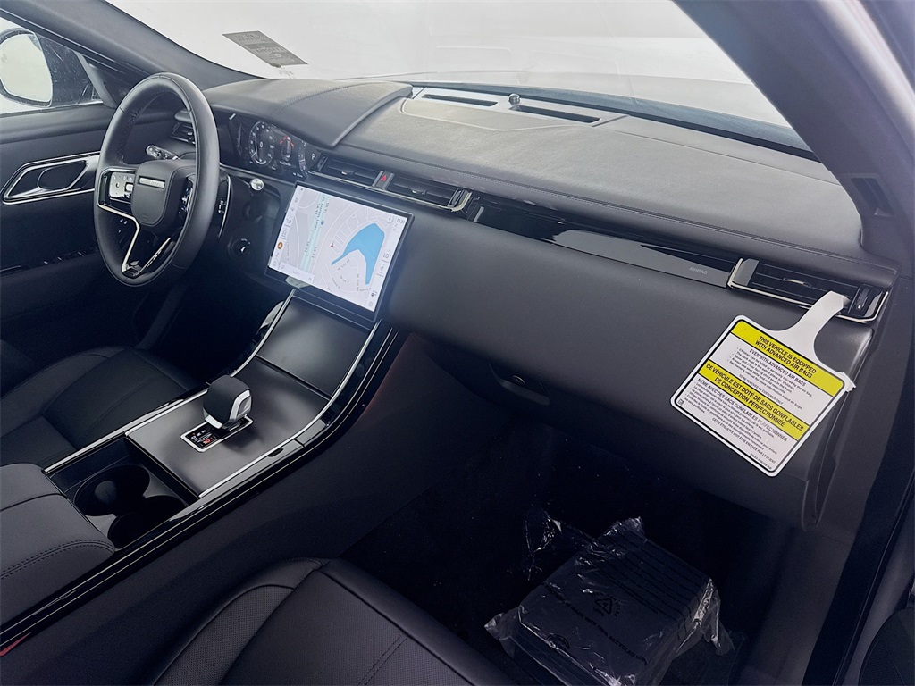 2026 Land Rover Range Rover Velar SE photo 26
