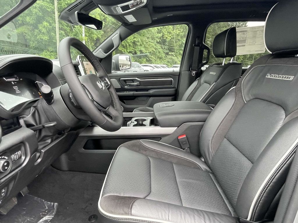 2026 Ram 1500 Laramie photo 24