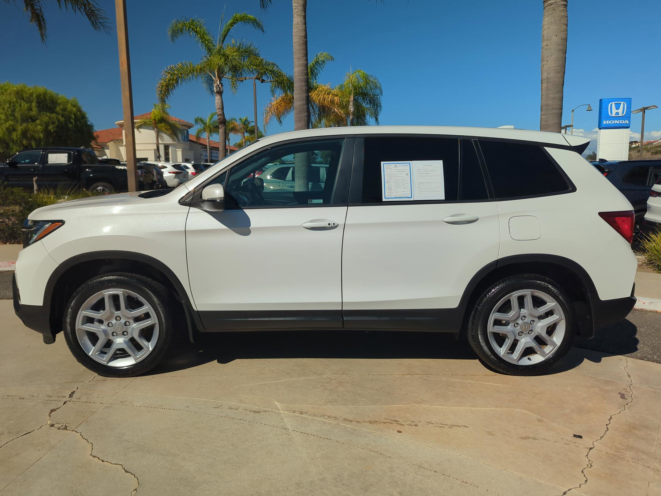 2024 Honda Passport EX-L photo 2