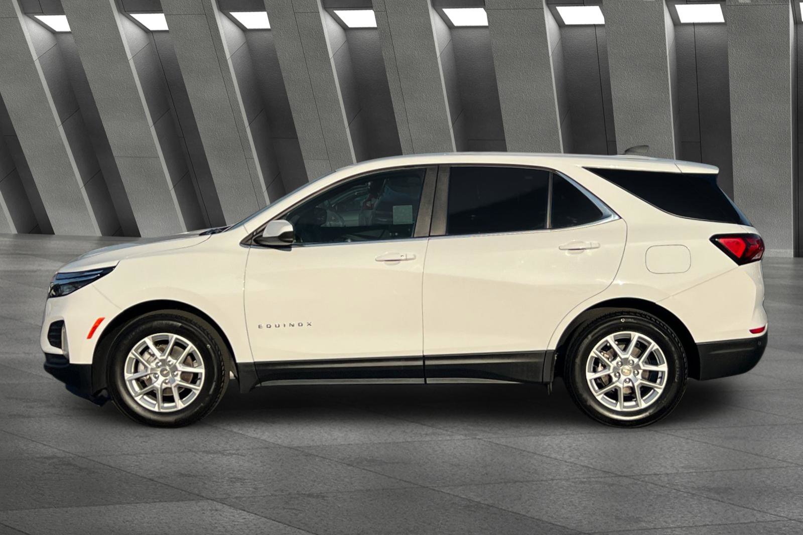 2024 Chevrolet Equinox photo 6