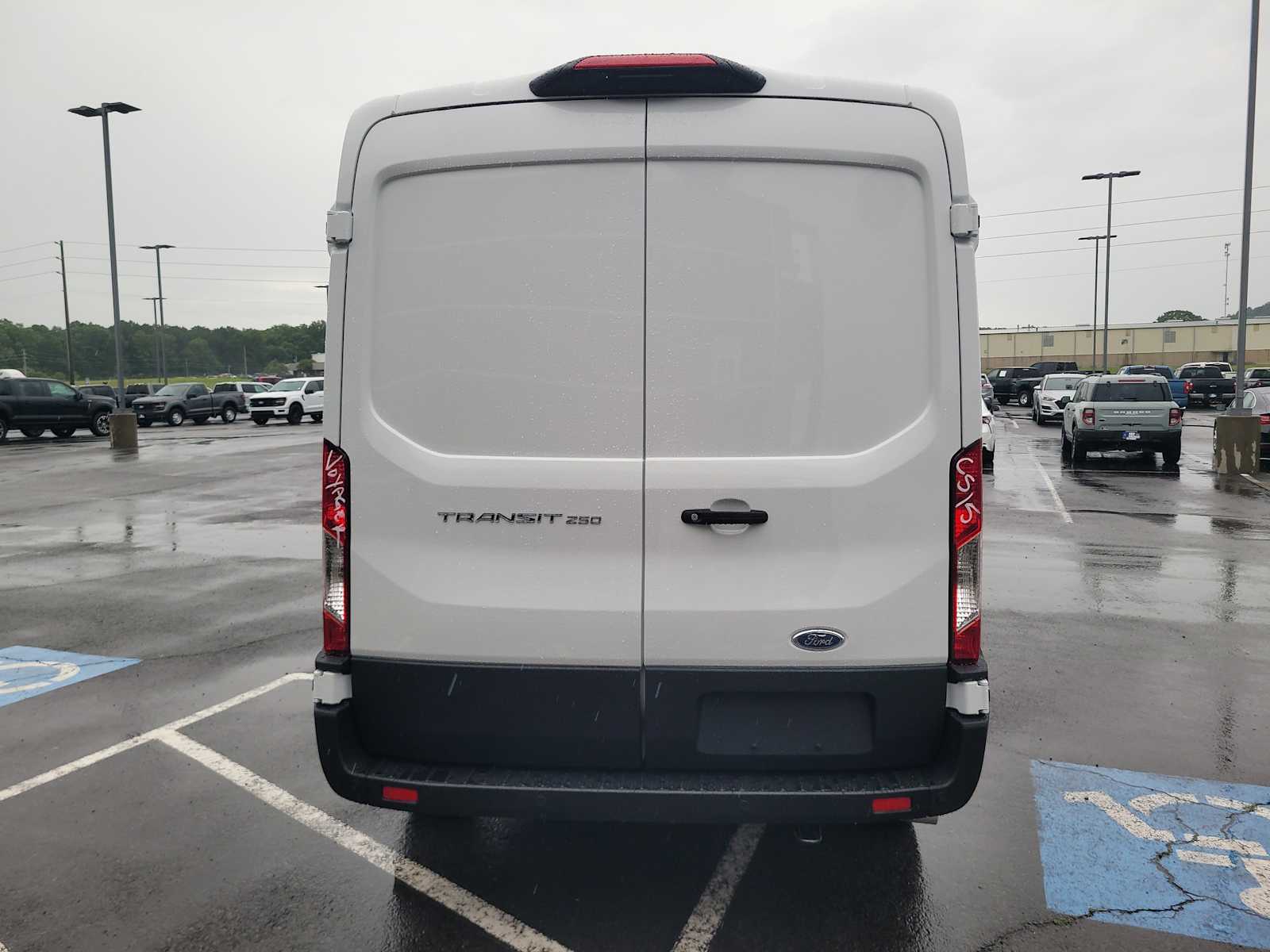 2025 Ford Transit Cargo Van photo 4