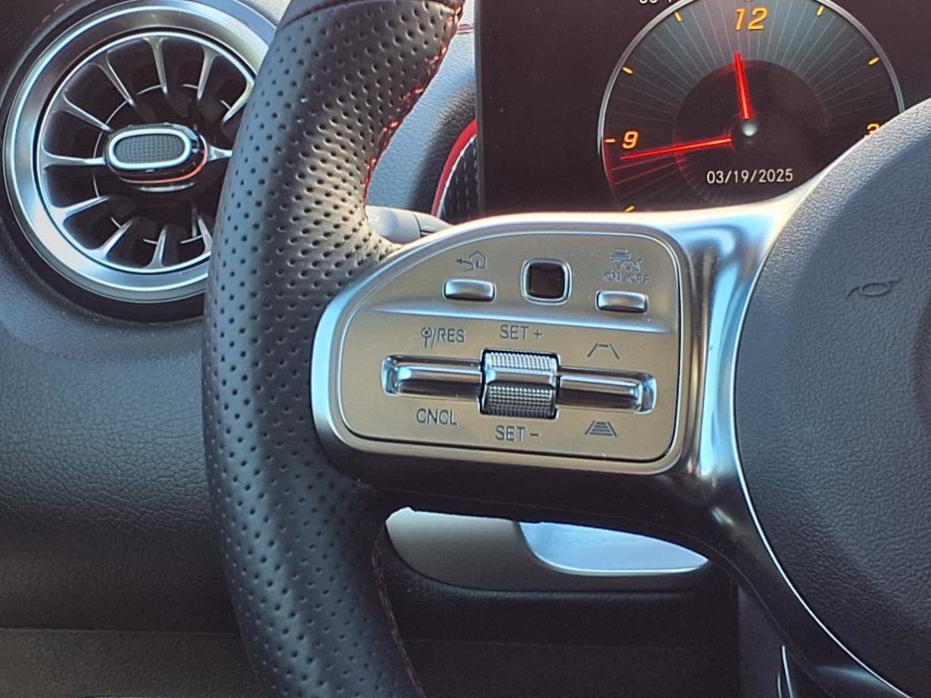 2023 Mercedes Benz EQB 350 4MATIC photo 14