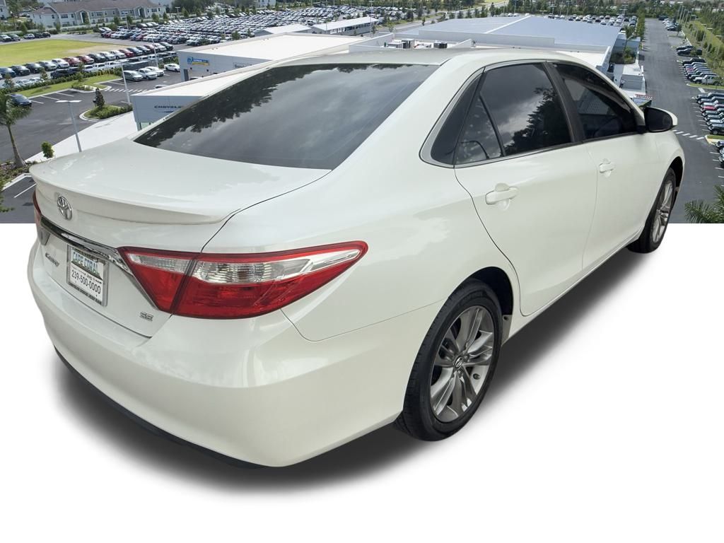 2017 Toyota Camry XLE XSE photo 4