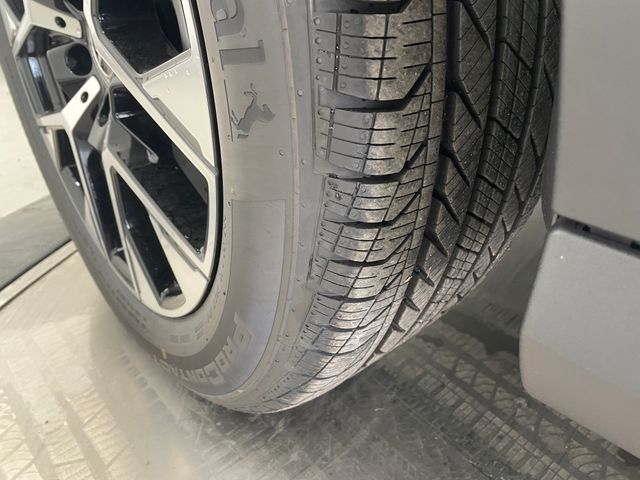 2026 Mercedes Benz GLC 350e 4MATIC photo 5