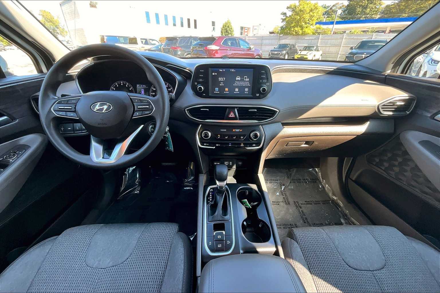 2020 Hyundai Santa Fe SE photo 13