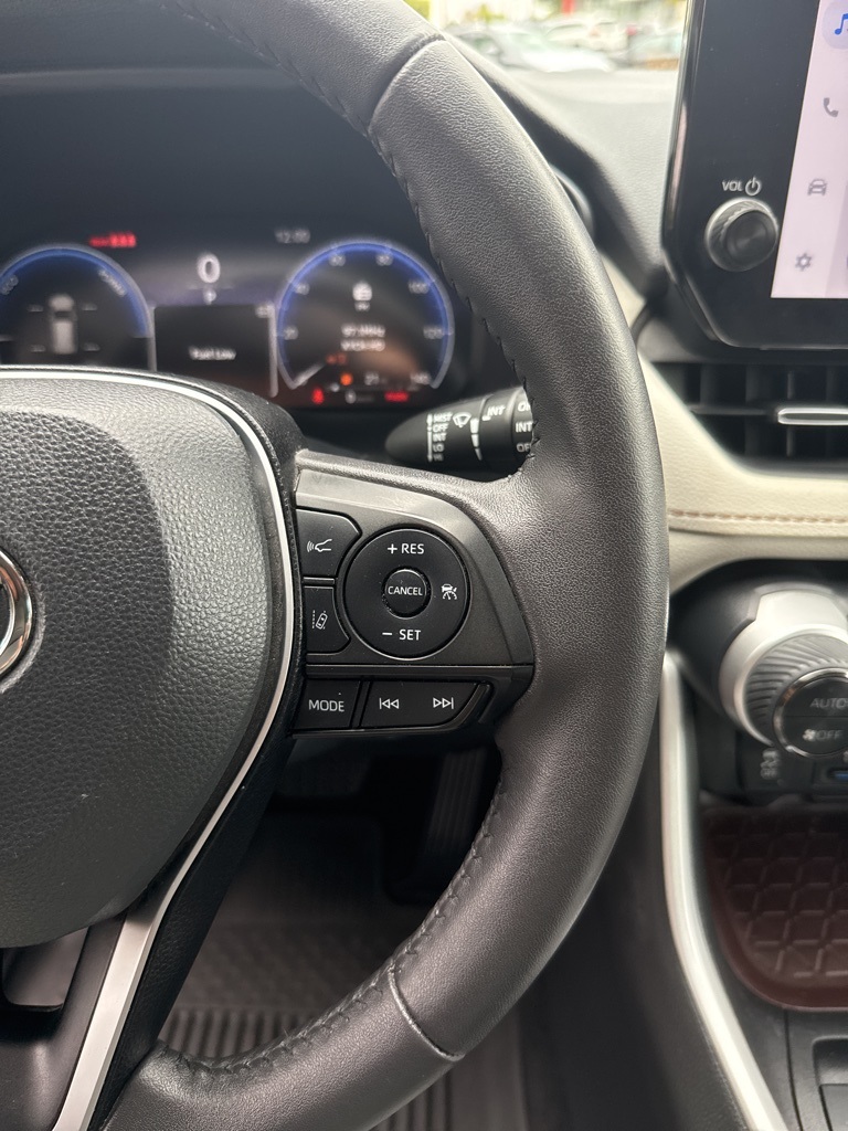 2023 Toyota RAV4 Hybrid Limited photo 34