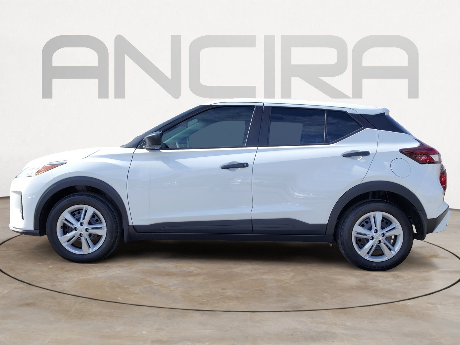 2025 Nissan Kicks Play S photo 7