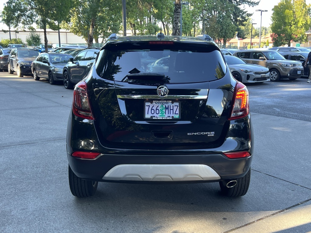 2022 Buick Encore Preferred photo 4