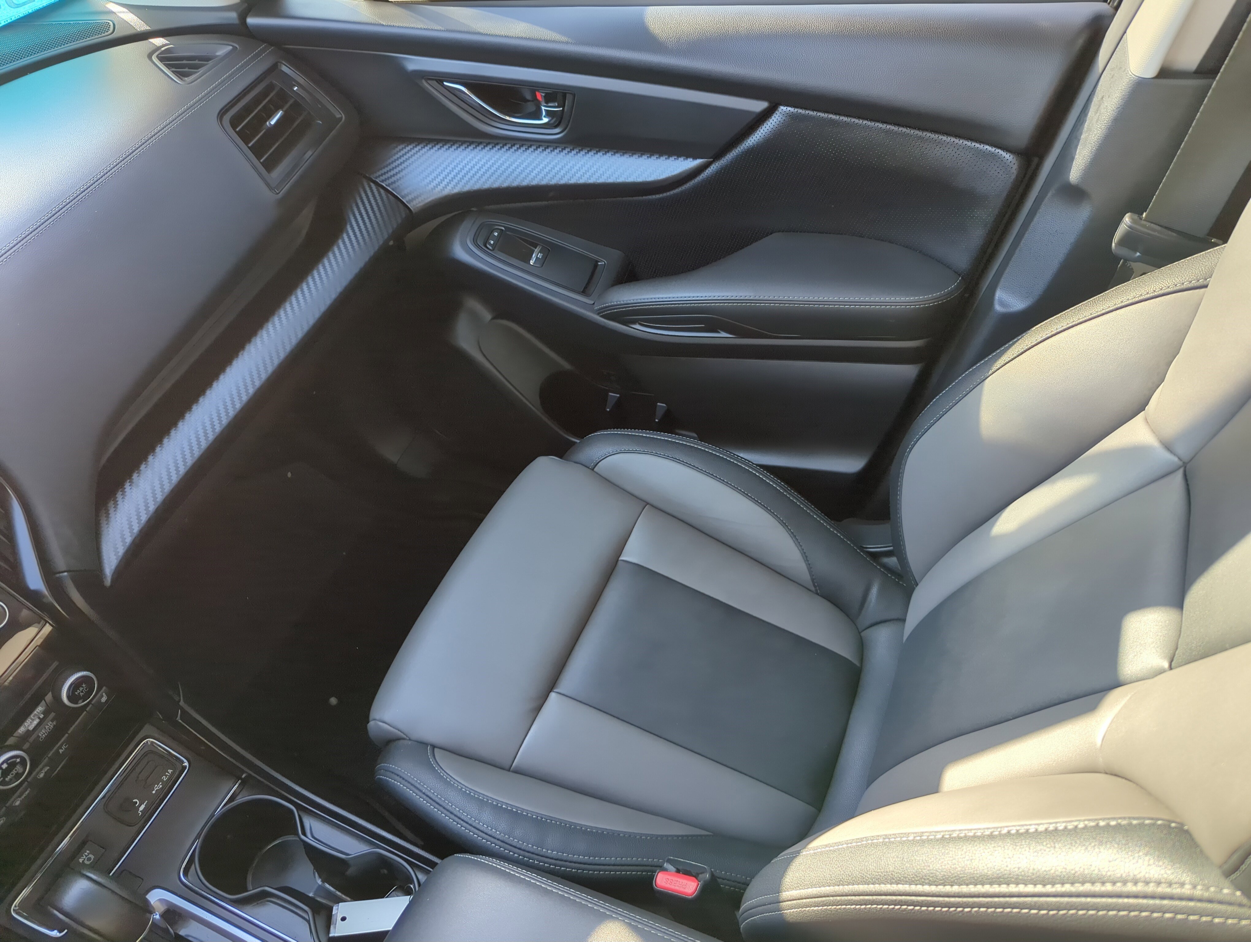 2022 Subaru Ascent Onyx Edition photo 9