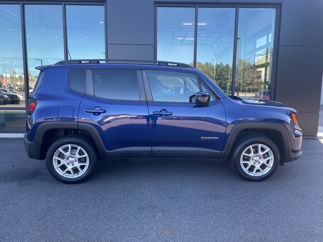 2021 Jeep Renegade Latitude photo 3