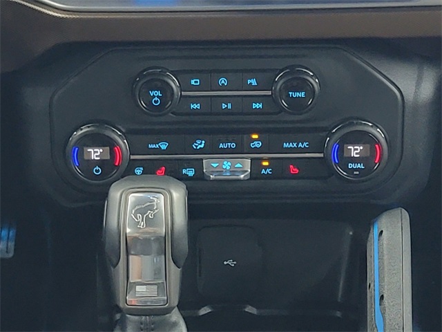 2023 Ford Bronco Outer Banks photo 23