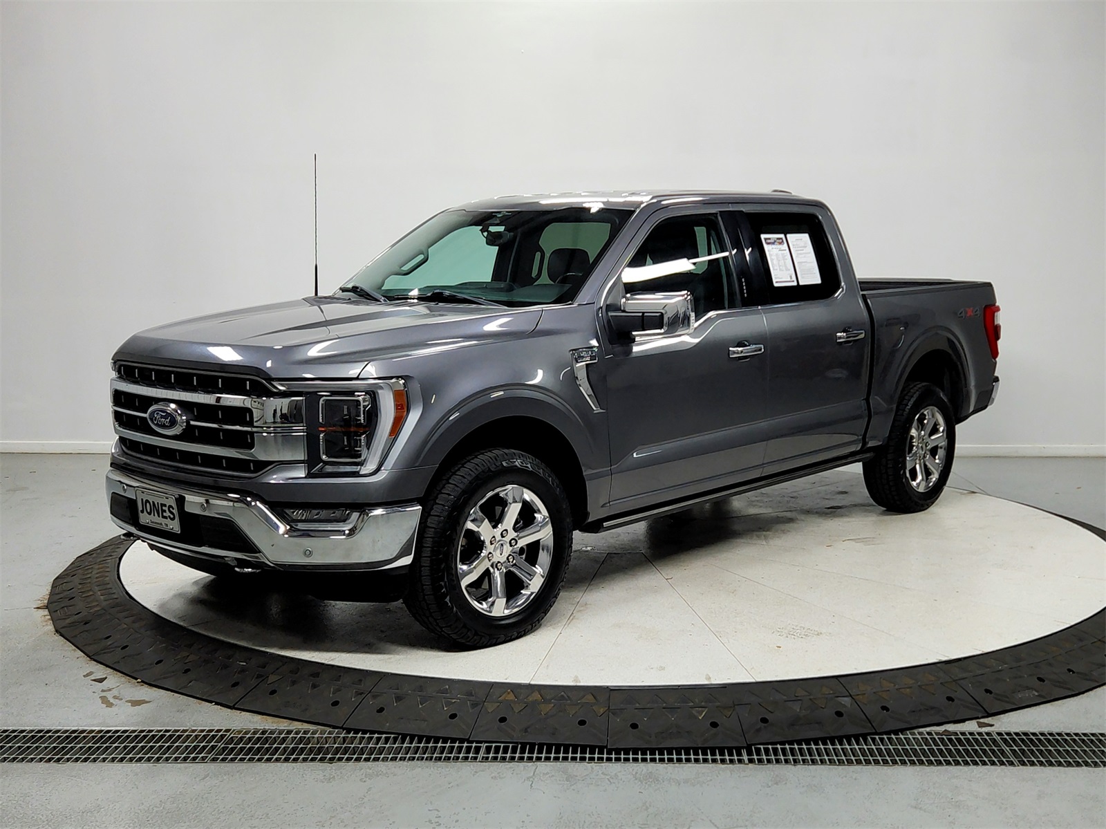 2023 Ford F-150 Lariat photo 3