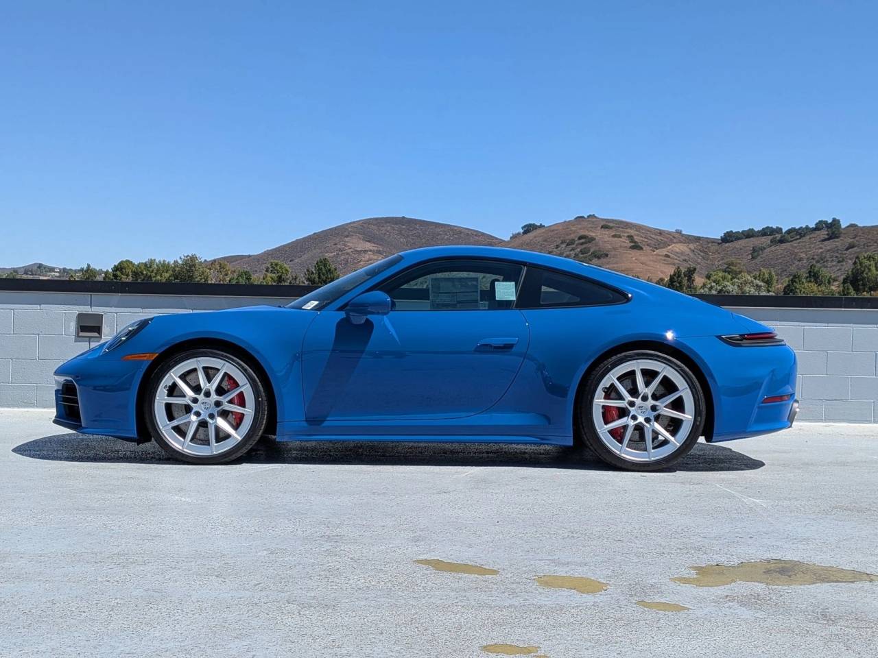 2025 Porsche 911 S photo 2