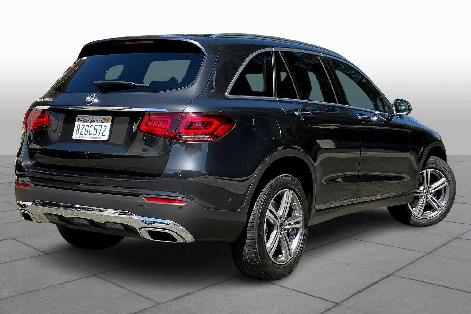 2021 Mercedes Benz GLC 300 photo 12