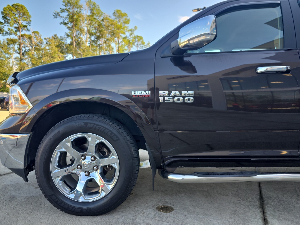 2017 Ram 1500 Laramie photo 4