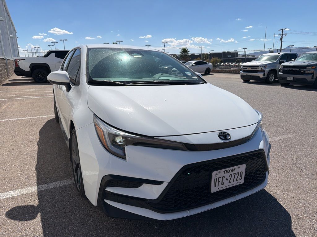 2024 Toyota Corolla SE photo 2