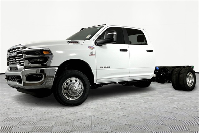 2026 RAM Ram 3500 Chassis Cab Big Horn's photo