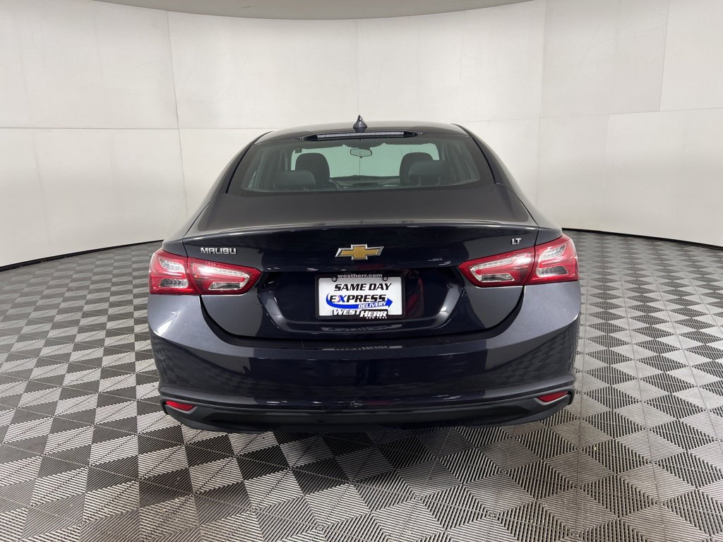 2022 Chevrolet Malibu 1LT photo 10