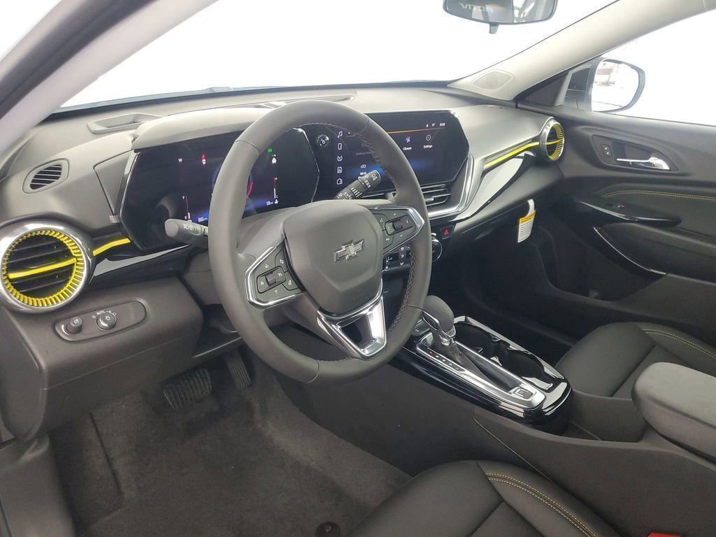 2025 Chevrolet Trax ACTIV photo 8