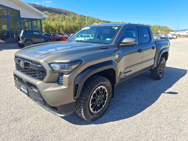 2024 Toyota Tacoma TRD photo 7