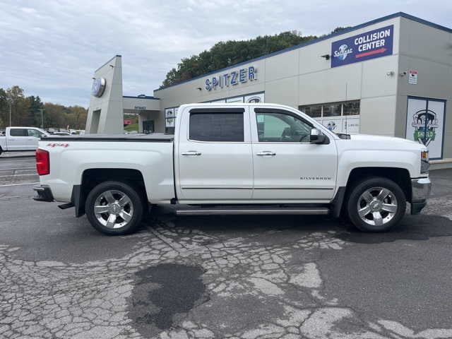 2017 Chevrolet Silverado 1500 LTZ photo 3