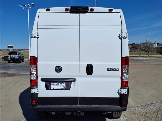 2025 Ram ProMaster 2500 photo 5