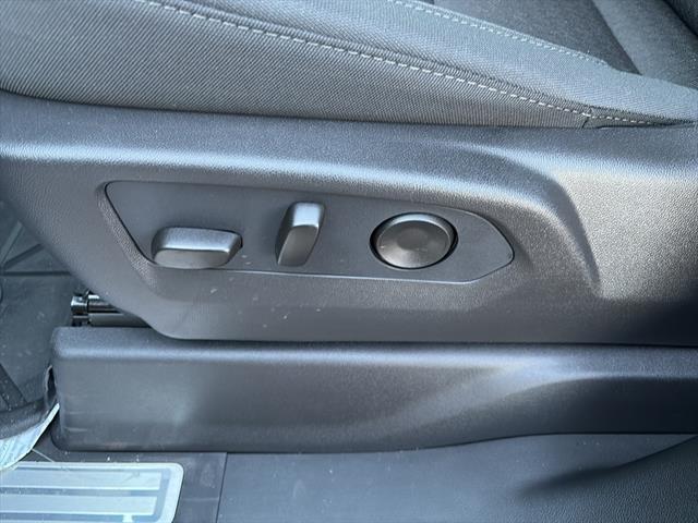 2026 Chevrolet Silverado 1500 RST photo 3