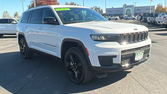 2025 Jeep Grand Cherokee L Altitude's photo
