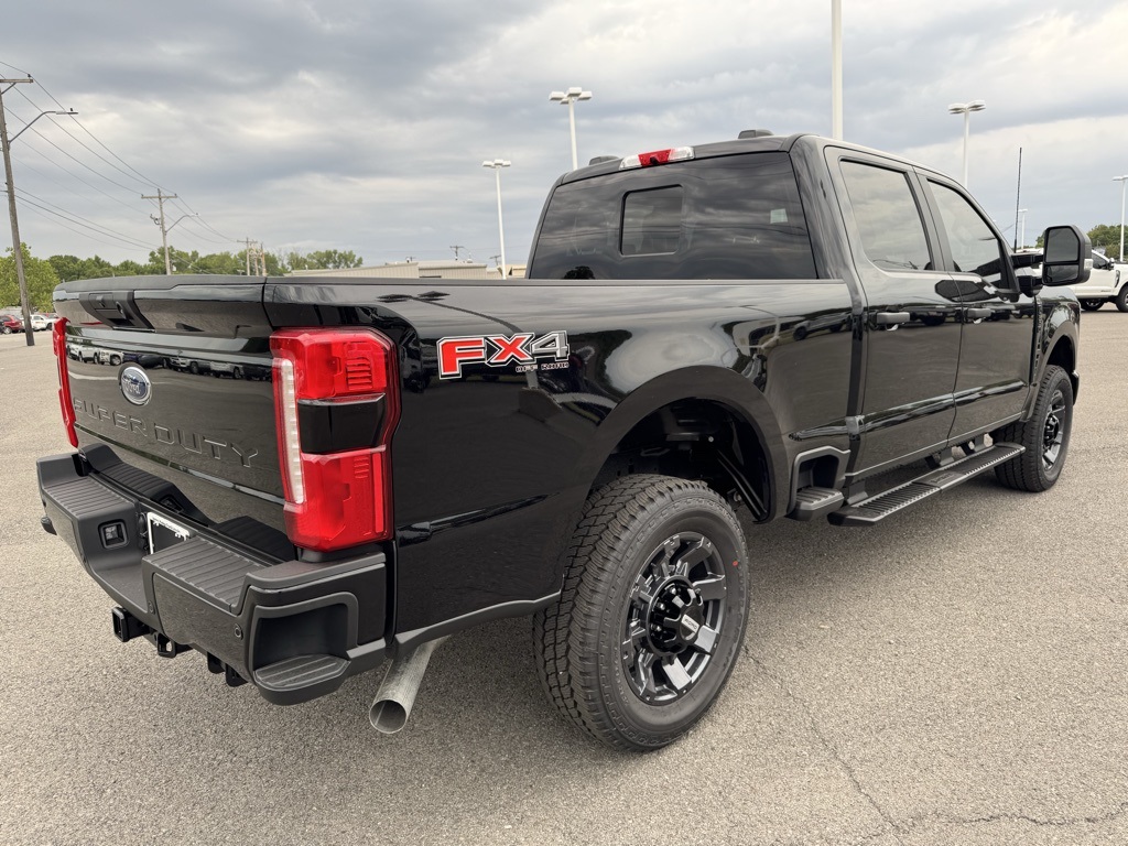 2025 Ford F-250 XL photo 5